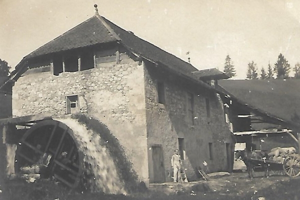 le-moulin024B5DE0-6F93-6F19-581A-5A17C3CFA4FD.jpg